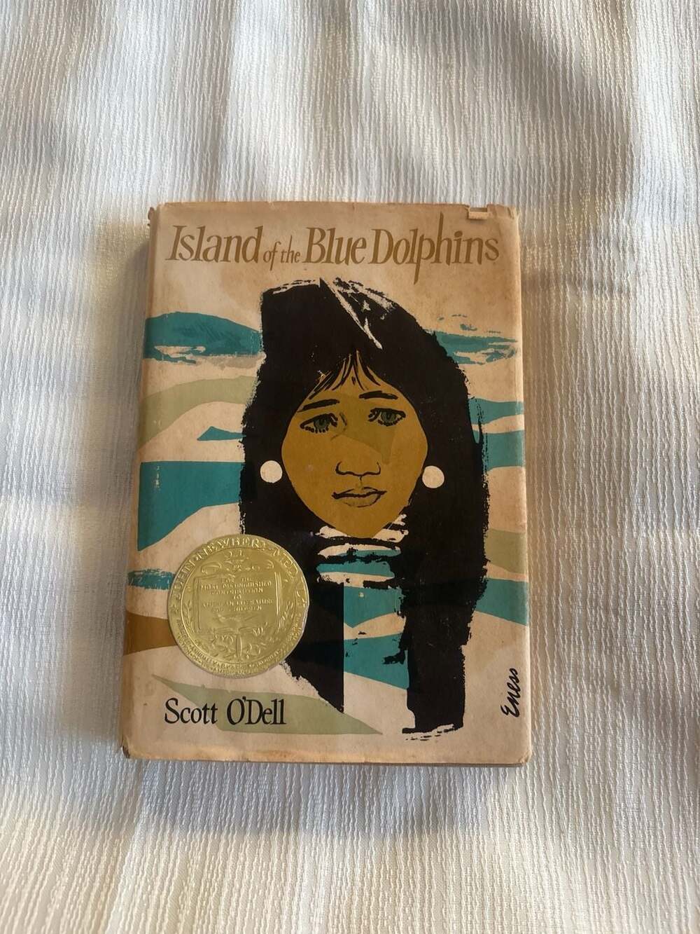 Island of the Blue Dolphins by Scott O'Dell Hardcover 1960 Third Printing